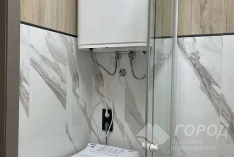 Продам 1-кімнатну квартиру в новобудові, Центр, Код: 780933/2