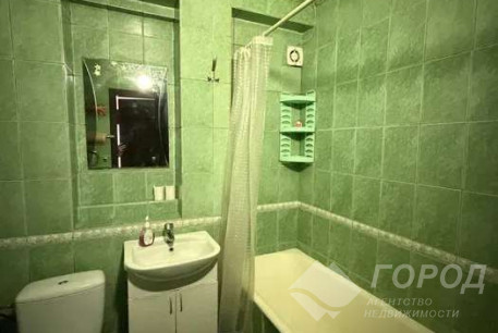 Продам 3-х кімнатну квартиру, Центральный рынок, Код: 781220/2