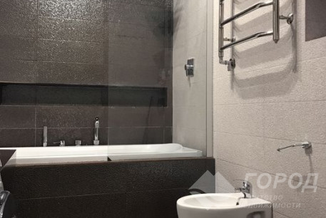 Сдам 2-х кімнатну квартиру, Центр, Код: 785010/1