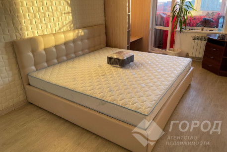 Продам 3-х кімнатну квартиру, ХТЗ, Масельского метро, Код: 785013/2