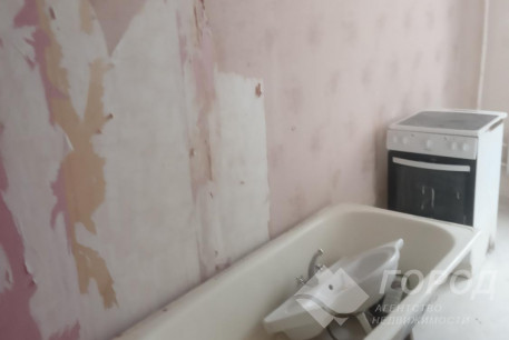 Продам 2-х кімнатну квартиру, Рогань, Роганский ж/м, Код: 785267/2