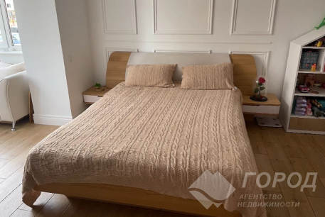 Продам 1-кімнатну квартиру в новобудові, Центральный рынок, Код: 786665/1