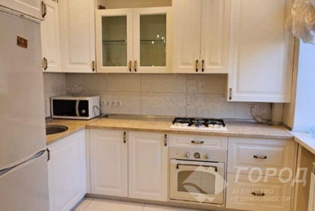 Продам 2-х кімнатну квартиру, Центр, Код: 787659/19