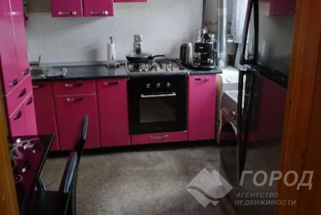 Продам 3-х кімнатну квартиру, Центральный рынок, Код: 787735/1