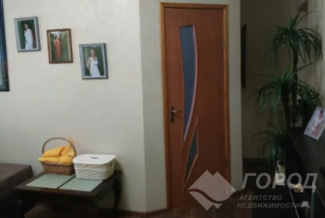 Продам 3-х кімнатну квартиру, Центральный рынок, Код: 787735/1