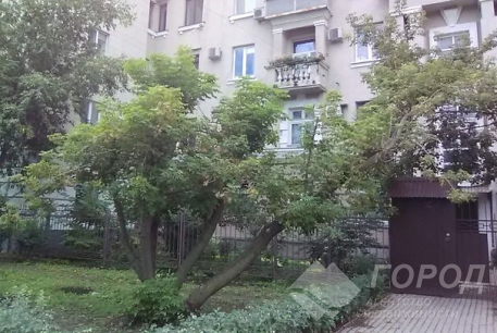 Продам 2-х кімнатну квартиру, Центр, Код: 790730/1