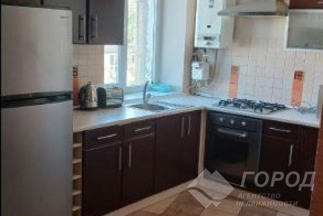 Продам 2-х кімнатну квартиру, Центр, Код: 790811/197