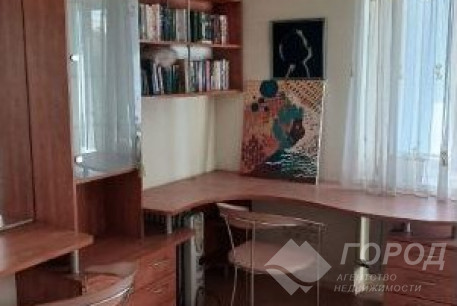 Продам 2-х кімнатну квартиру, Центр, Код: 790811/197