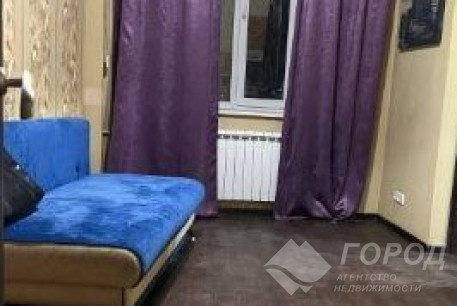 Продам 2-х кімнатну квартиру, Центр, Код: 790811/199