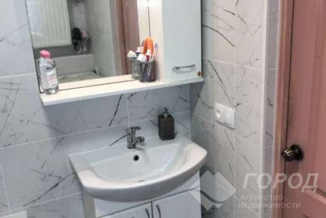 Продам 2-х кімнатну квартиру, Центральный рынок, Южный вокзал метро, Код: 791568/2