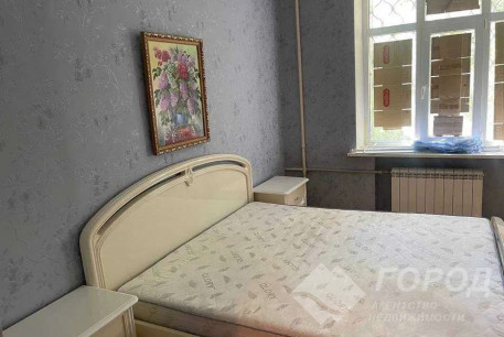 Продам 2-х кімнатну квартиру, Центр, Код: 792807/2