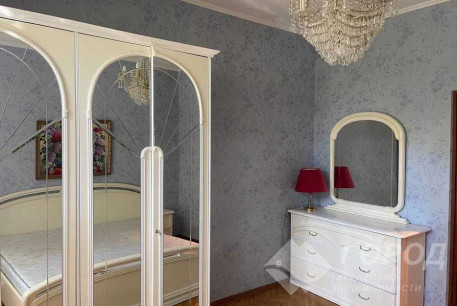 Продам 2-х кімнатну квартиру, Центр, Код: 792807/2