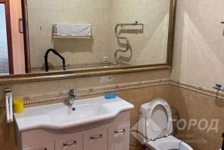 Продам 2-х кімнатну квартиру, Центр, Код: 792807/2