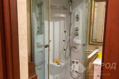 Продам 2-х кімнатну квартиру, Центр, Код: 792807/2