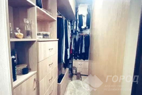 Продам 5-и кімнатну квартиру, Центральный рынок, Код: 792971/1