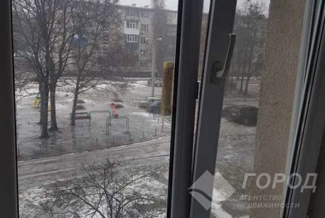 Продам гостинку, Новые дома, Коммунальный рынок, Код: 793807/1