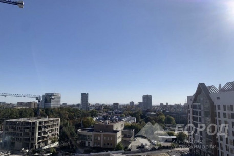 Продам 2-х кімнатну квартиру в новобудові, Центр, Код: 795165/2