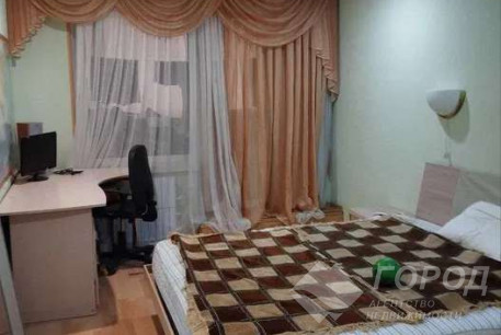 Продам 3-х кімнатну квартиру, Гагарина проспект, Защитников Украины метро (Площадь Восстания), Код: 795568/2