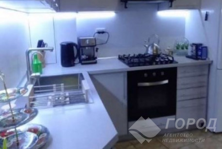 Продам 3-х кімнатну квартиру, Гагарина проспект, Защитников Украины метро (Площадь Восстания), Код: 796321/14