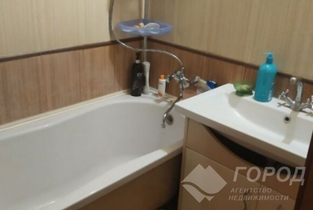 Продам 2-х кімнатну квартиру в новобудові, Рогань, Код: 796326/1