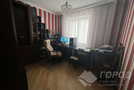 Продам 4-х кімнатну квартиру в новобудові, Павлово поле, Код: 796371/1