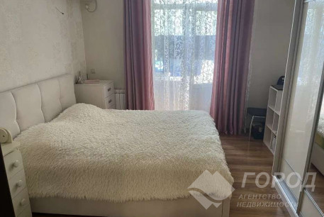 Продам 2-х кімнатну квартиру, Центр, Ярослава Мудрого пл., Код: 796442/2