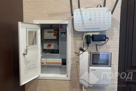 Продам 2-х кімнатну квартиру, Центр, Ярослава Мудрого пл., Код: 796442/2