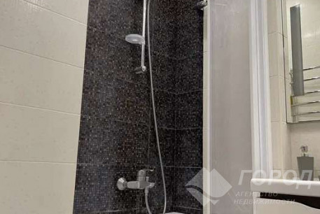 Продам 2-х кімнатну квартиру, Центр, Ярослава Мудрого пл., Код: 796442/2