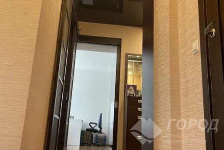 Продам 2-х кімнатну квартиру, Центр, Ярослава Мудрого пл., Код: 796442/2