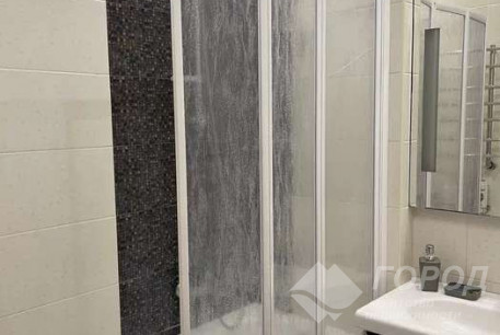 Продам 2-х кімнатну квартиру, Центр, Ярослава Мудрого пл., Код: 796442/2