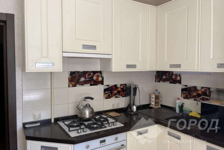 Продам 2-х кімнатну квартиру, Центр, Ярослава Мудрого пл., Код: 796442/2