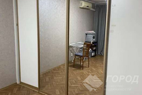 Продам 4-х кімнатну квартиру, Алексеевка, Остановка Школьная, Код: 796458/1