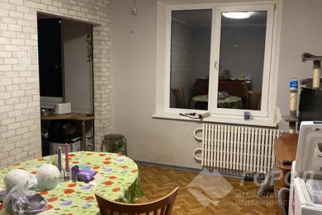 Продам 4-х кімнатну квартиру, Алексеевка, Остановка Школьная, Код: 796458/1