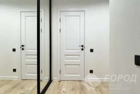 Продам 2-х кімнатну квартиру в новобудові, Центральный рынок, Код: 796558/1