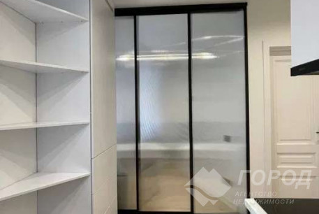 Продам 2-х кімнатну квартиру в новобудові, Центральный рынок, Код: 796558/1