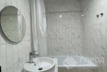 Продам 2-х кімнатну квартиру в новобудові, Центральный рынок, Код: 796558/1