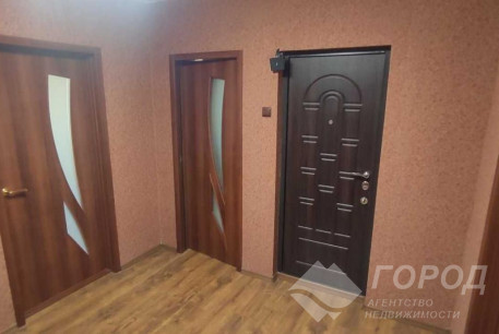 Продам 4-х кімнатну квартиру, Салтовка, 522 м/р, Код: 796587/1