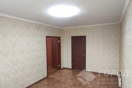 Продам 4-х кімнатну квартиру, Салтовка, 522 м/р, Код: 796587/1