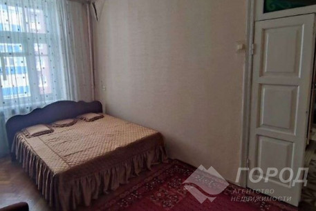 Продам 3-х кімнатну квартиру, Центр, Код: 796629/3