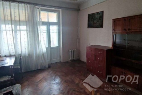 Продам 3-х кімнатну квартиру, Центр, Код: 796629/3