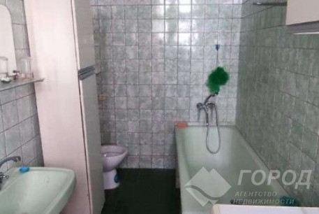 Продам 3-х кімнатну квартиру, Центр, Код: 796629/3