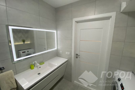 Продам 3-х кімнатну квартиру в новобудові, Жуковского, Код: 796647/1