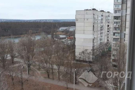 Продам 4-х кімнатну квартиру, Салтовка, 522 м/р, Код: 796716/1