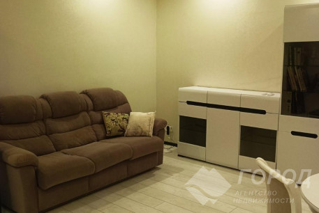 Продам 2-х кімнатну квартиру, Центр, Код: 796719/7