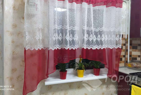 Продам 3-х кімнатну квартиру, Дергачевский р-н, Солоницевка пгт., Код: 796849/1