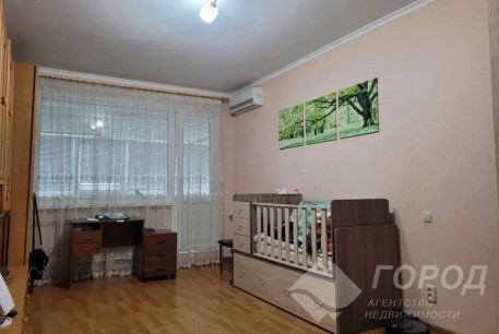 Продам 1-кімнатну квартиру, Рогань, Роганский ж/м, Код: 796914/1
