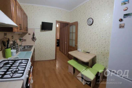 Продам 1-кімнатну квартиру, Рогань, Роганский ж/м, Код: 796914/1