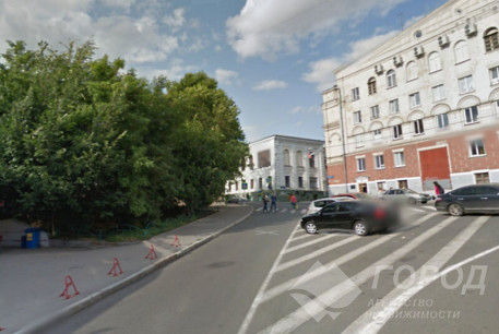 Продам 4-х кімнатну квартиру, Центр, Код: 797001/1