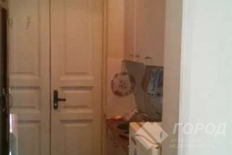 Продам гостинку, Центр, Ярослава Мудрого пл., Код: 797130/4