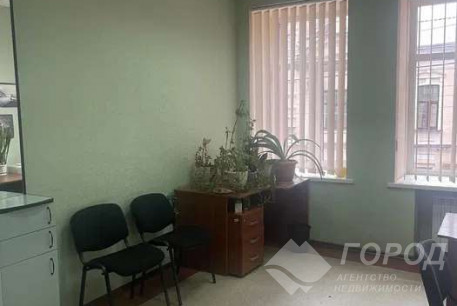 Продам 4-х кімнатну квартиру, Центр, Площадь Конституции метро (Советская), Код: 797177/5